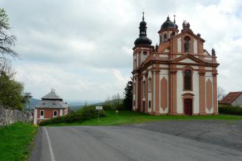 kostel od západu po opravě (© Jaroslav Valečka, 05/2013)