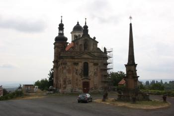 Kostel a obelisk svaté Trojice ( © Ivan Grisa 08/2009)