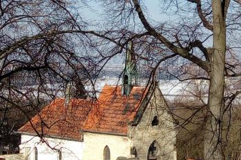 Hřbitovní kaple Svatého Lazara v Ruzyni (© Milan Lašťovka, 02/2017)
