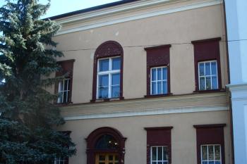 boční vchod ( © Milan Caha 08/2009)