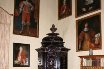 zámecká knihovna (© Jiří Holub, 03/2010)