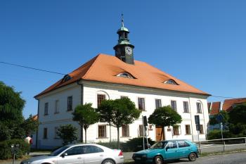 radnice města Dobříš ( © Milan Caha 08/2009)