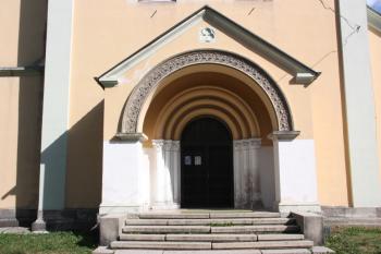 Jižní hlavní portál ( © Ivan Grisa 08/2009)
