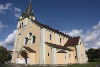Kostel od jihovýchodu ( © Ivan Grisa 08/2009)