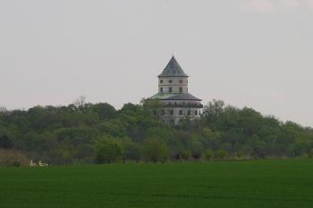 Zámek Humprecht (© Vlastislav Mareček, 04/2011)