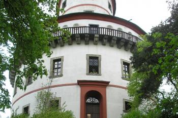 Zámek Humprecht (© Vlastislav Mareček, 04/2011)