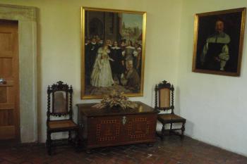vstupní expozice (© Jiří Holub, 04/2009)