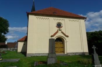 kostel svatých Petra a Pavla v Hatrvíkově (© Jaroslav Šefčík, 08/2009)