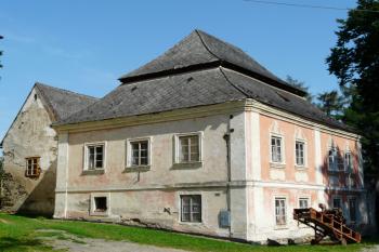 Fara (© Jaroslav Šefčík, 08/2009)