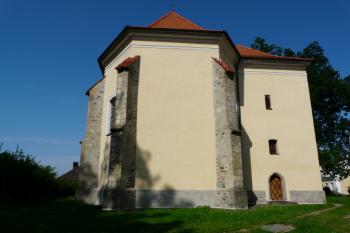 kostel Nanebevzetí Panny Marie (© Jaroslav Šefčík, 08/2009)