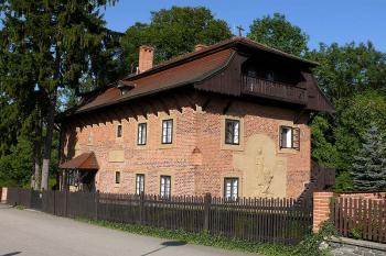Celkový pohled od jihozápadu (© Jiří Cukr, 09/2008)