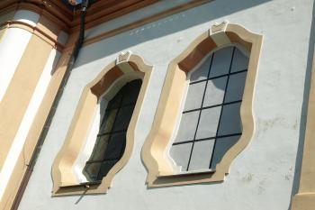 kasulová okna presbytáře ( © Milan Caha 08/2009)