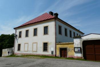 Kostel sv. Jiljí ve Strmilově (© Jaroslav Šefčík, 09/2009)