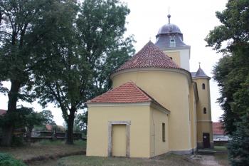 Kostel od východu ( © Ivan Grisa 09/2009)