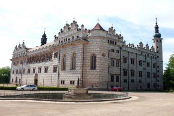 Celkový pohled od jihovýchodu (© Jiří Cukr, 05/2011)
