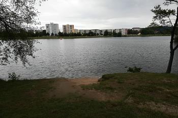 Přehradní hráz Mšeno (© Simona Kidlesová 06/2019)