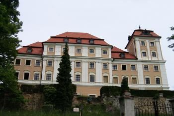 Zámek ( © Pavel Vítek 06/2006)