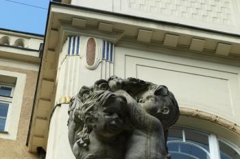  ( © Milan Caha 09/2009)
