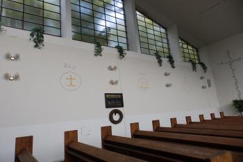 Levá boční stěna (© Johannes Cladis, 09/2016)