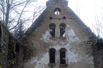 Vstupní průčelí z vnitřní strany (© Roman Krejčí, 11/2014)