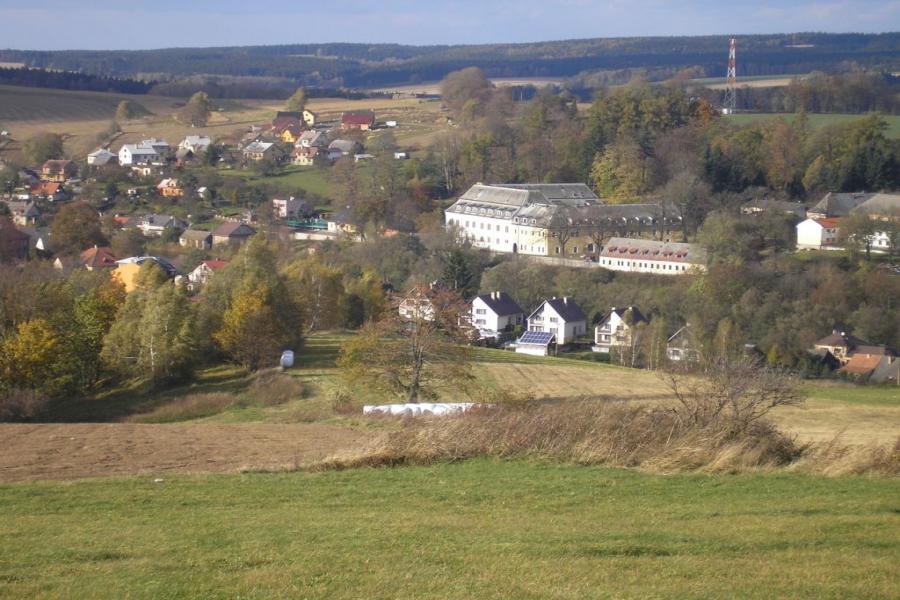 Bystré