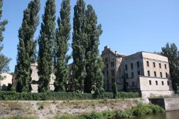 Mlýn od jihozápadu ( © Ivan Grisa 08/2009)