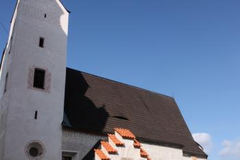 Kostel od jihu ( © Ivan Grisa 09/2009)
