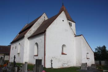 Kostel od jihovýchodu ( © Ivan Grisa 08/2011)
