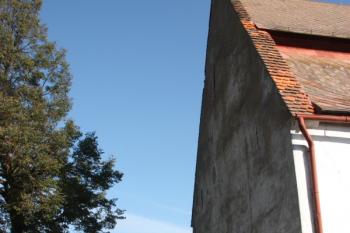 Západní průčelí od jihu ( © Ivan Grisa 09/2009)
