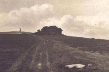 Petrovy kameny - pohlednice z počátku 20.století (soukr.sbírka IvoR) (© anonym)