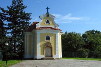 Hrobka Berchtoldů u Neznašova (© Jiří Cukr, 09/2005)