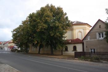 Kostel od jihozápadu ( © Ivan Grisa 10/2009)