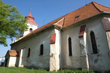 kostel od jihovýchodu ( © Milan Caha 05/2009)