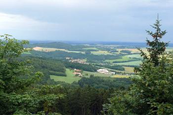 Výhled z rozhledny (© Jiří Cukr, 07/2009)