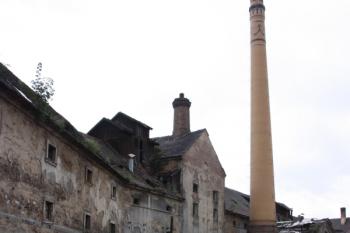 Sladovna a komín od východu ( © Ivan Grisa 10/2009)