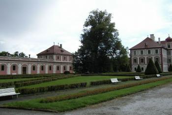 Mnichovo Hradiště. (© Milan Smoleň 08/2005)