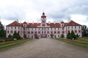 Mnichovo Hradiště (© Ivo Rozehnal, 07/2007)