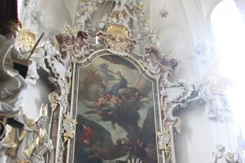 Bývalý klášterní kostel: hlavní oltář ( © Ivan Grisa 08/2011)