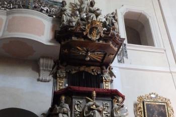 Klášterní kostel - kazatelna (© Johannes Cladis, 04/2015)