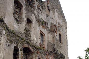 Interiér nejstaršího hradního paláce ( © Iva Spurná 8.5.2007)