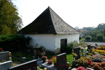 kostel sv. Filipa a Jakuba (© Jaroslav Šefčík, 10/2009)