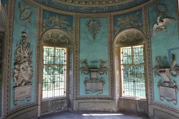 Pavilon přátelství v jihovýchodní části parku: interiér od západu ( © Ivan Grisa 08/2009)