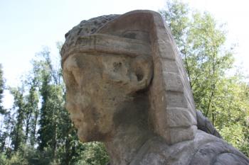 Egyptský pavilon: hlava sfingy ( © Ivan Grisa 08/2009)