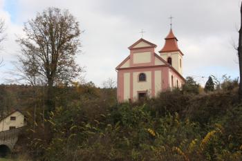 Kostel od západu ( © Ivan Grisa 10/2009)