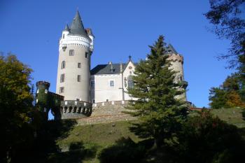 Zámek Žleby (© Pavel Jarý, 10/2010)