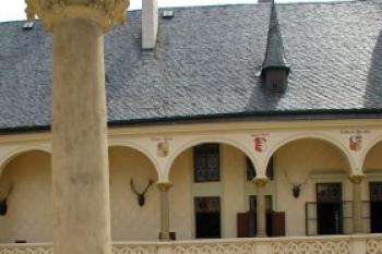 Žleby (2003 ©Martin KLIMÁNEK)
