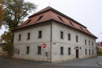 Bratrská tiskárna od severu ( © Ivan Grisa 10/2009)