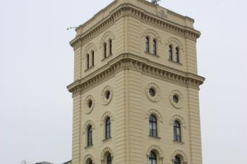 Věž od severozápadu ( © Ivan Grisa 10/2009)