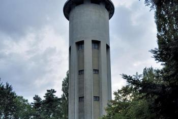 Vodojem od východu (© Radovan Smokoň 9/2014)