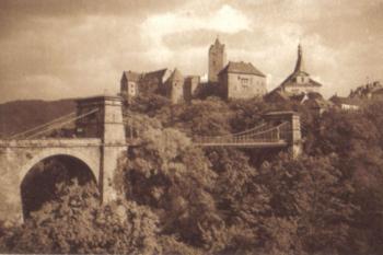 Loket - pohled na bývalý řetězový most - pohlednice z počátku 20.století (soukr.sbírka IvoR) ( © anon.)